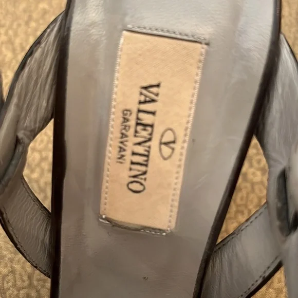 Valentino wedges in an eggplant color size 6 1/2 amazing condition